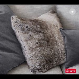 NWT Pottery Barn GryOmbré Faux Fur 18 pillow cover